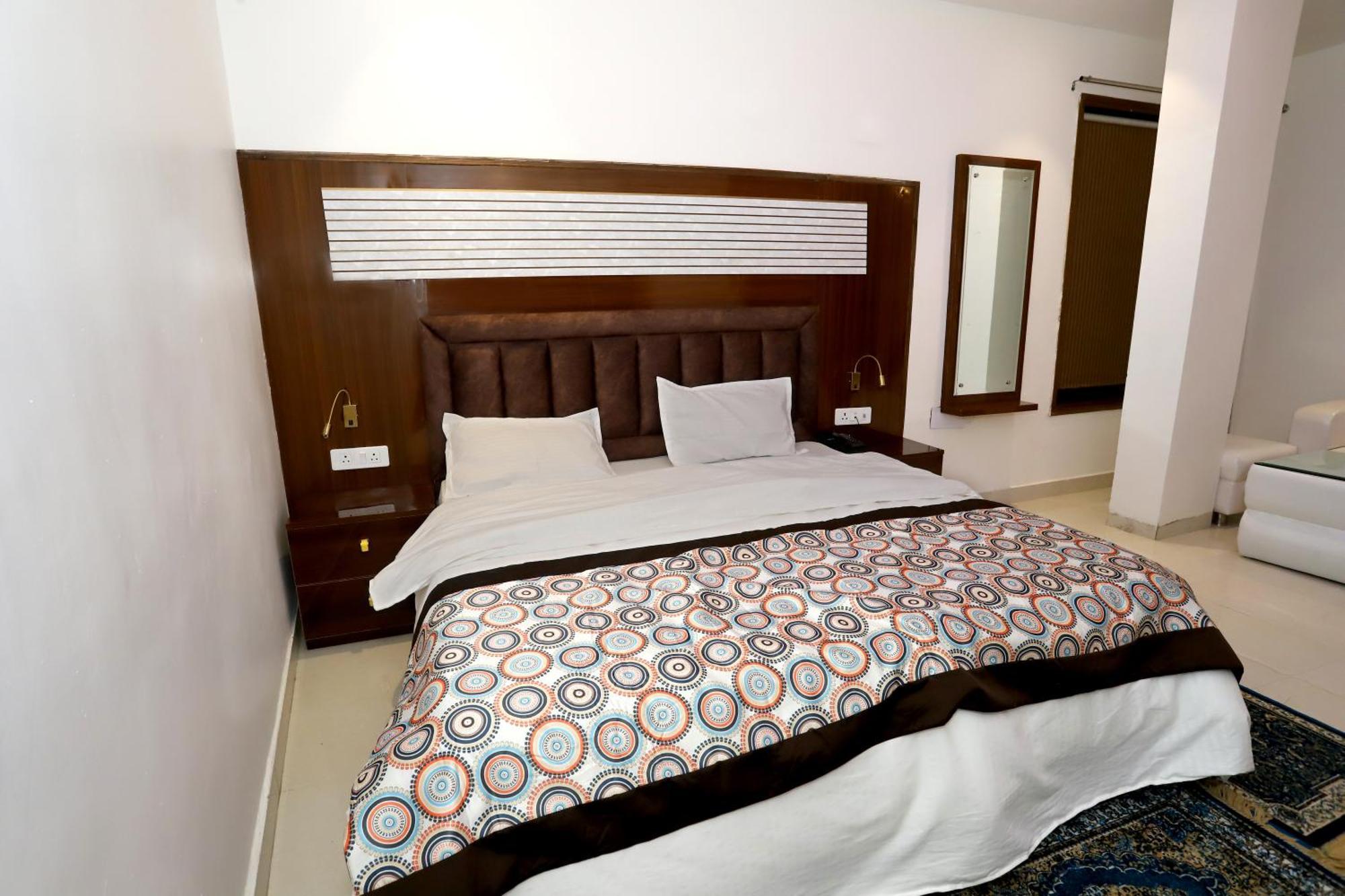 Vrindavan Guest House 뉴델리 외부 사진