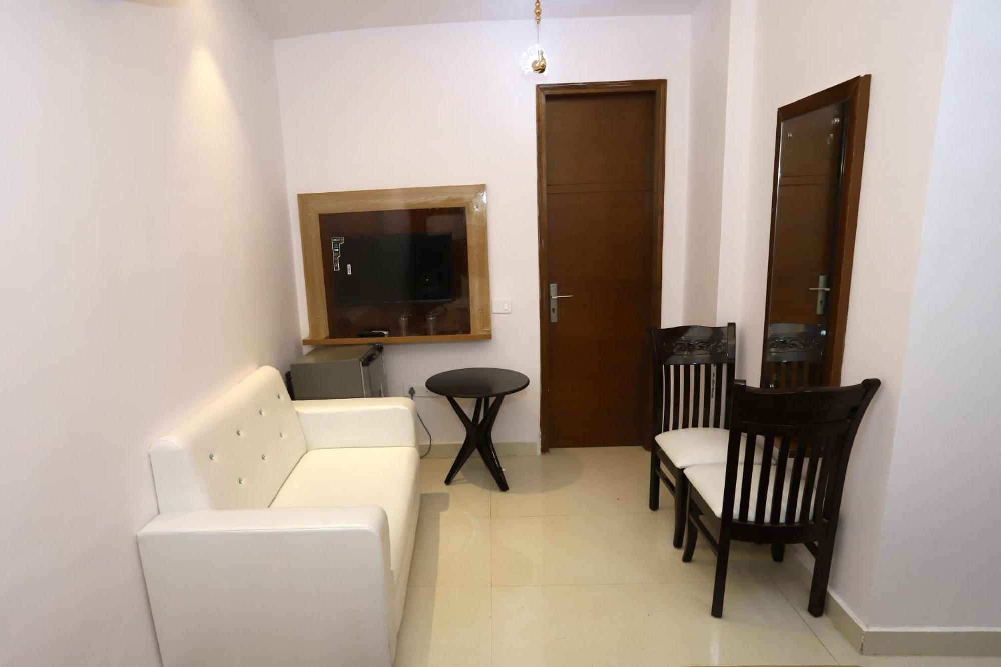 Vrindavan Guest House 뉴델리 외부 사진