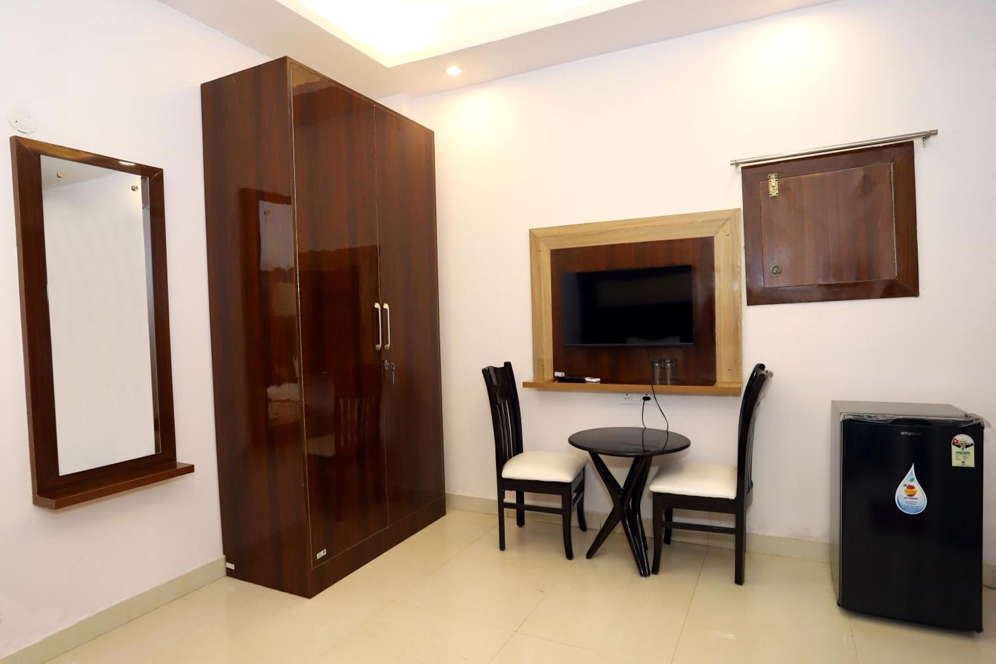 Vrindavan Guest House 뉴델리 외부 사진